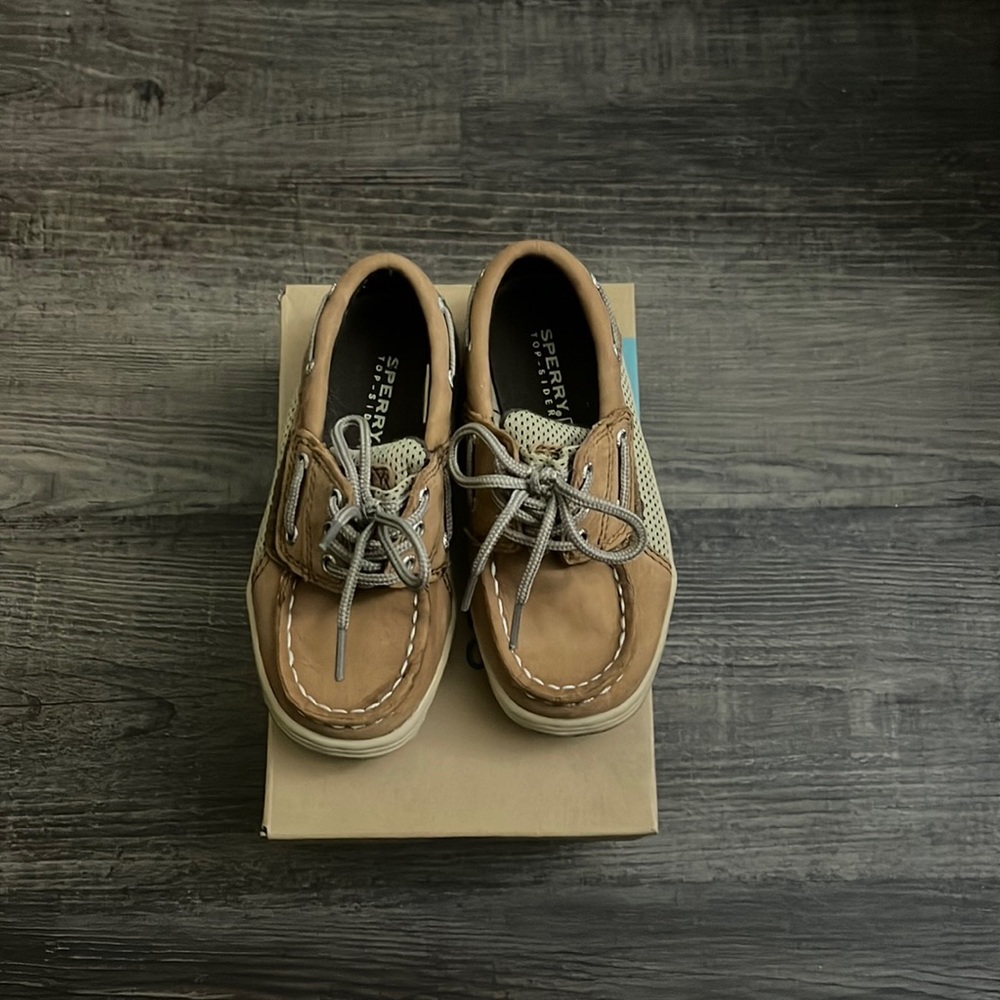 Sperry top- sider halyard jr. brown/cobalt size 8m boys.